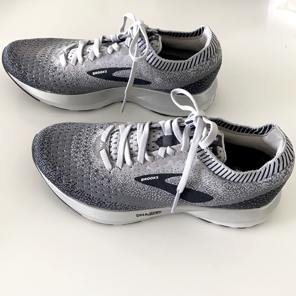Brooks DNA AMP Levitate 2 shoes